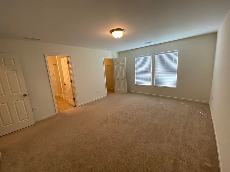1490 Avalon Creek Rd — Photo 6