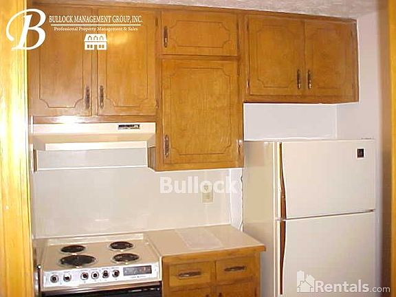 3rd image of 2270 Kings Gate Cir APT A