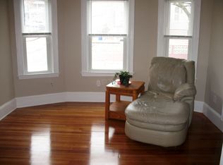 124 Sycamore St #1, Somerville, MA 02145