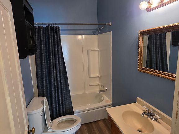 4th image of 514 W Main St