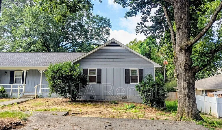 838 Wilson Cir — Photo 1