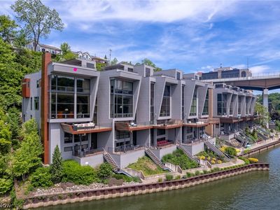 11 11th Riv, Rocky River, OH, 44116