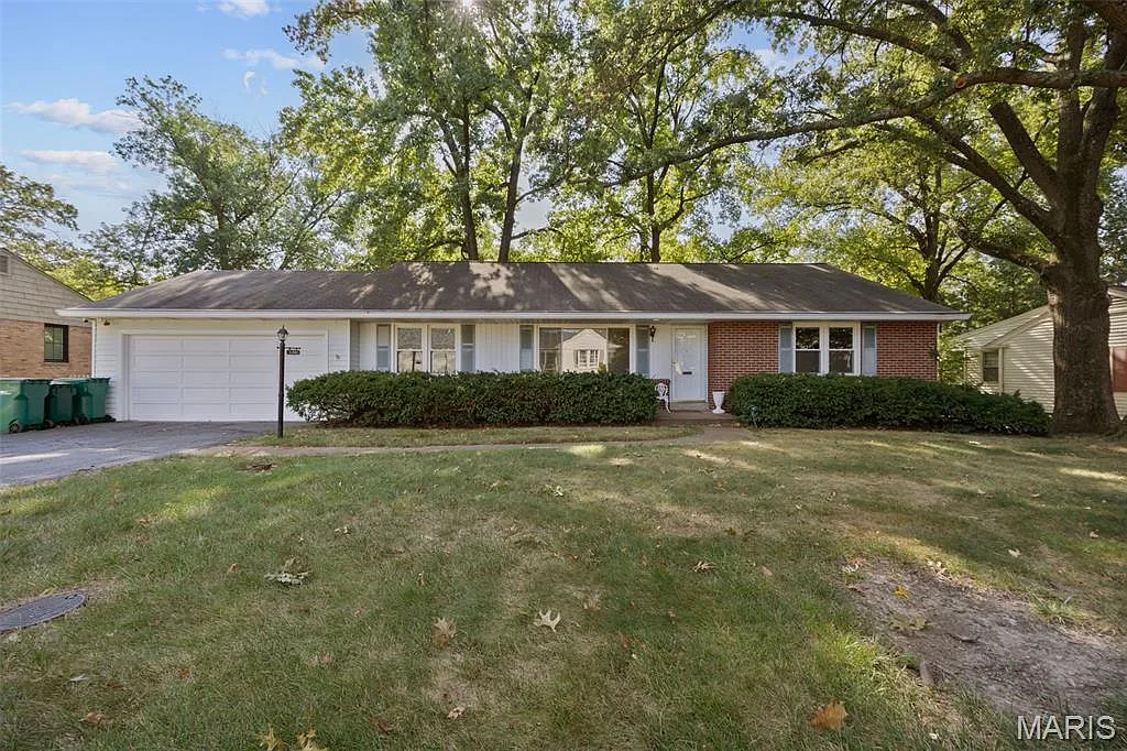 134 Firwood Dr photo 1