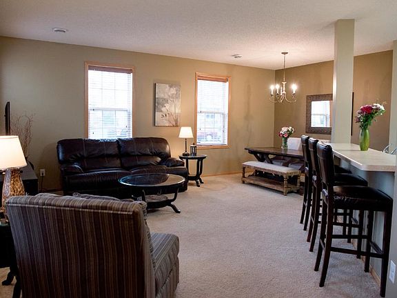 3rd image of 15648 Emerald Dr N Unit 6