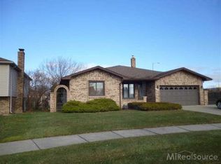 13765 Maidstone Ct, Sterling Heights, MI 48312