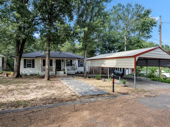 104 Nob Hill Cir, Malakoff, TX 75148