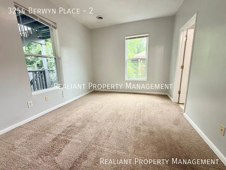 3254 Berwyn Pl #2 — Photo 5