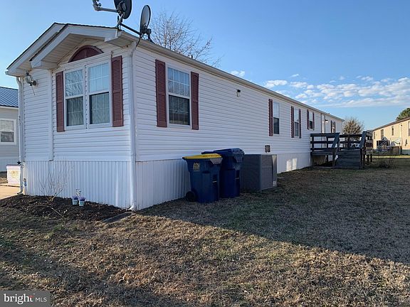 2nd image of 25 Marie Ct
