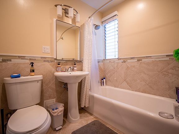 3rd image of 1875 Pacific Ave APT 502
