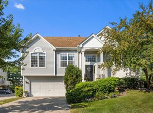 1496 Smythe Ct, Gurnee, IL 60031
