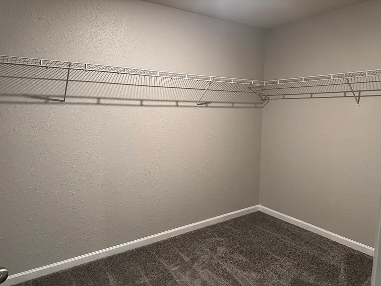 3475 Ridge Hill Pkwy — Photo 18