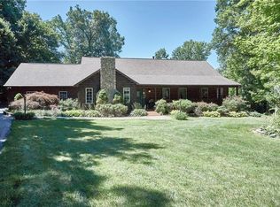 41 Paradise Ln, Warwick, NY 10990