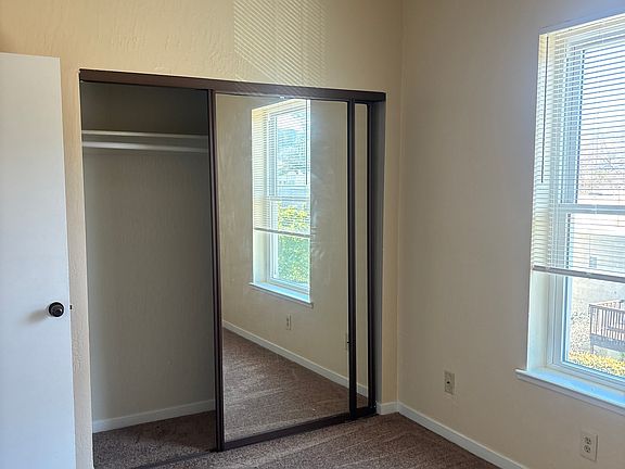 4th image of 28 Cottage Ave APT 12