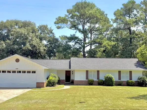 1104 Deerpath Rd, Dothan, AL 36303