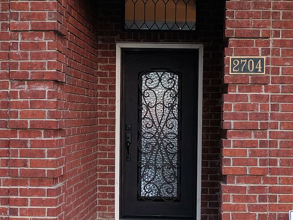 2nd image of 2704 Foxcreek Dr