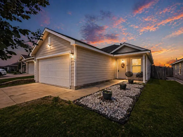 1806 Barrie Way, Crandall, TX 75114