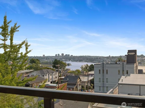 655 W Crockett Street #A202, Seattle, WA 98109