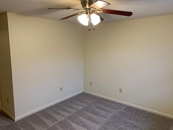 Ceiling fans throughout