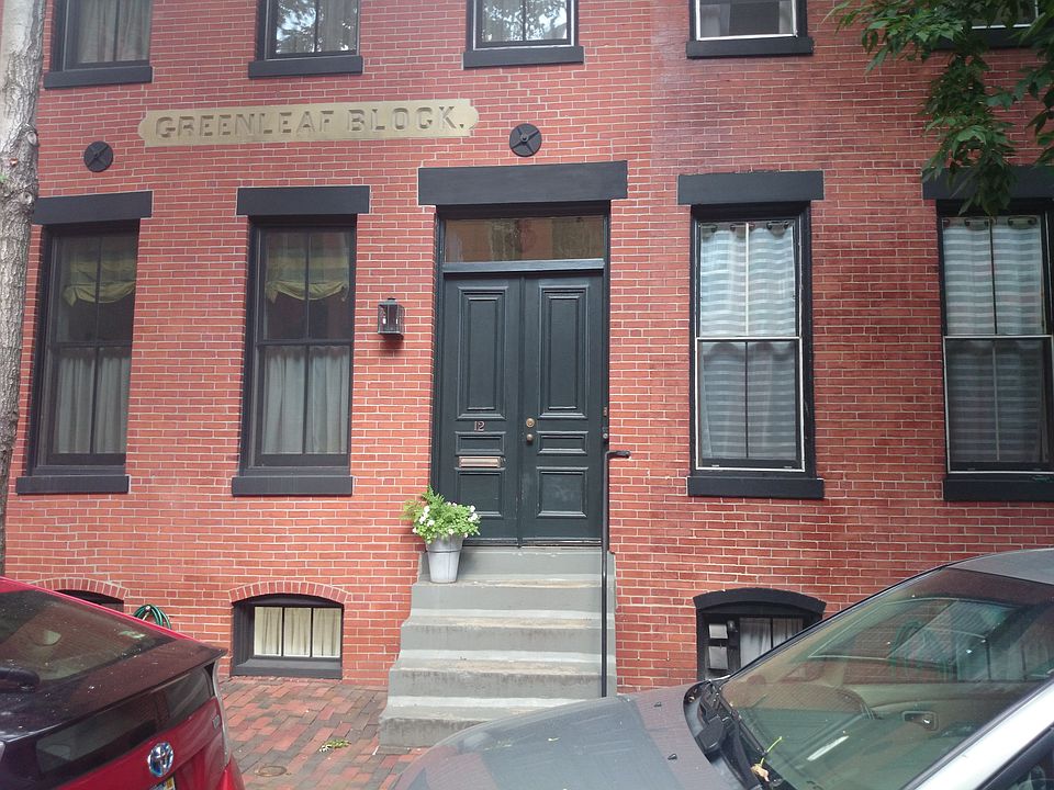 2nd image of 12 Cazenove St