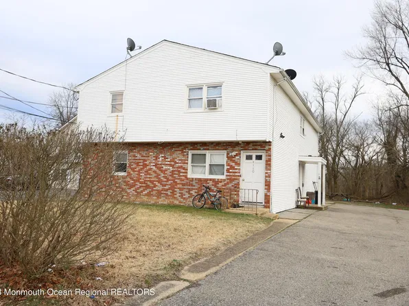 110 Union Ave APT B, Lakehurst, NJ 08733