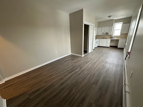 717 N Front St Floor 2, Allentown, PA 18102