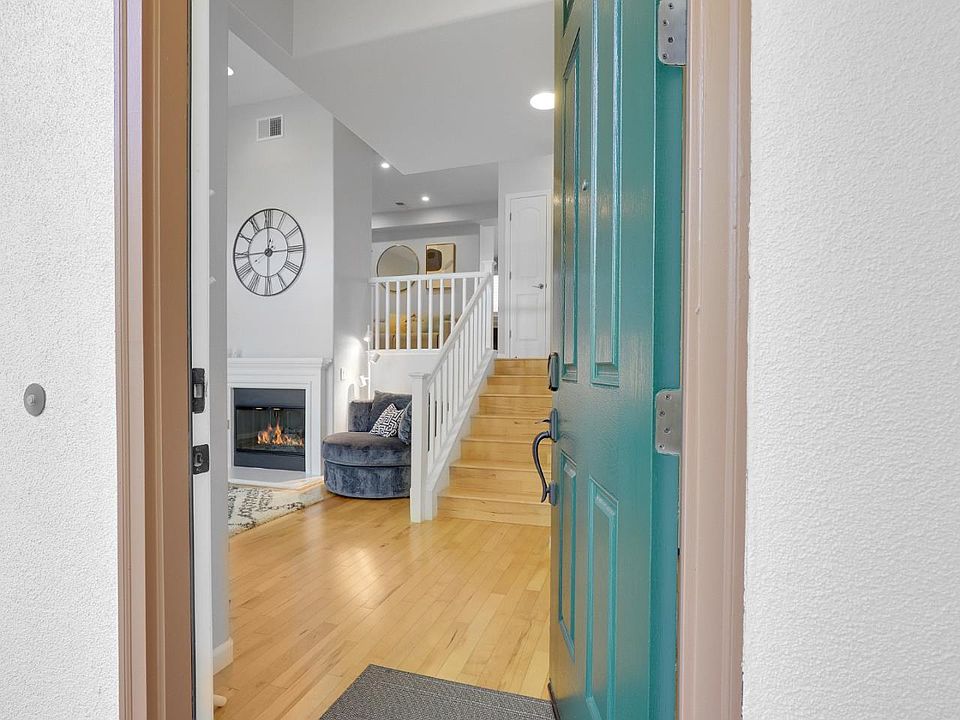 1st image of 1360 McKinley Ct