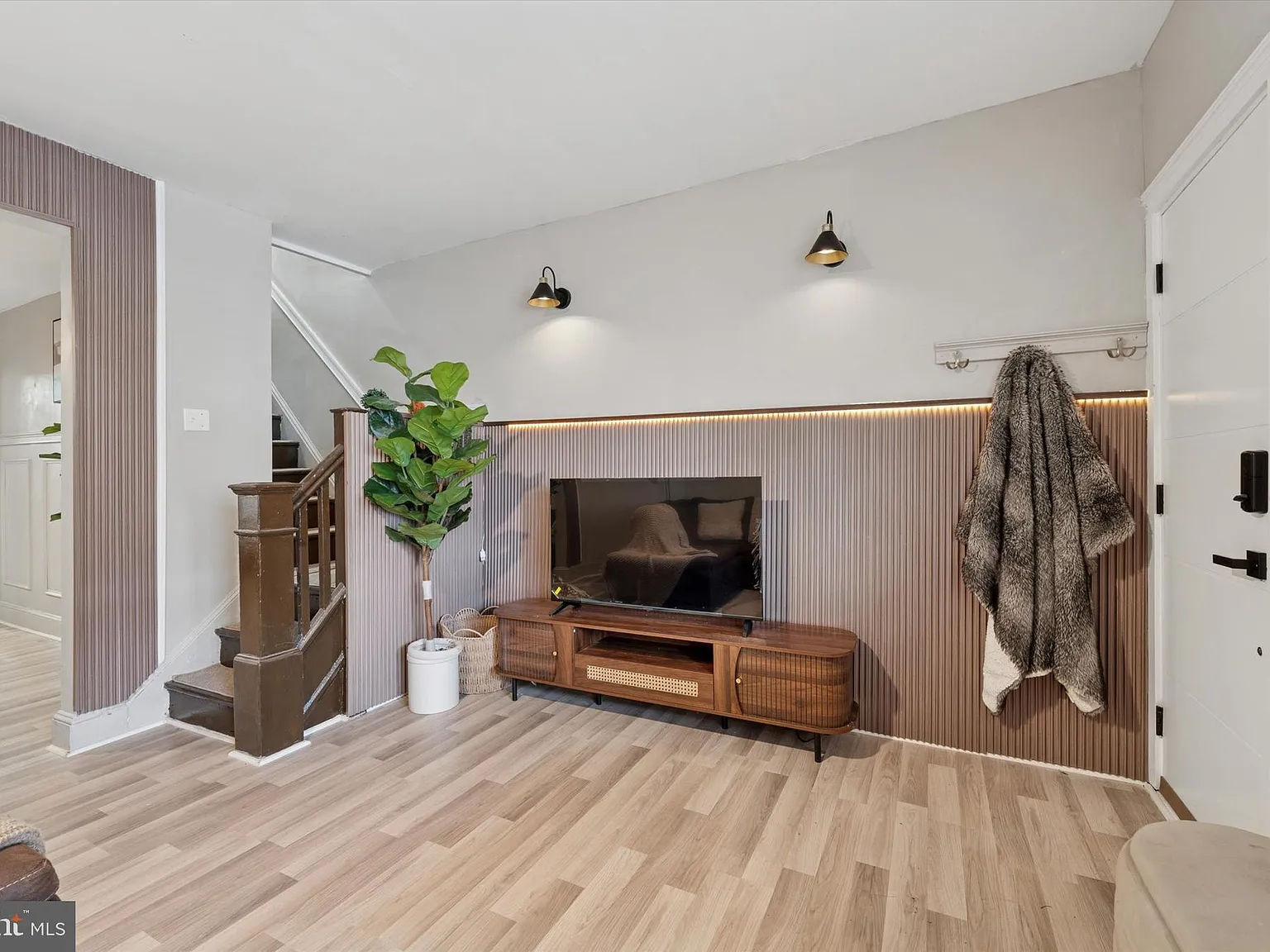 3 bed, 1647 sqft, $2,300 — Photo 4
