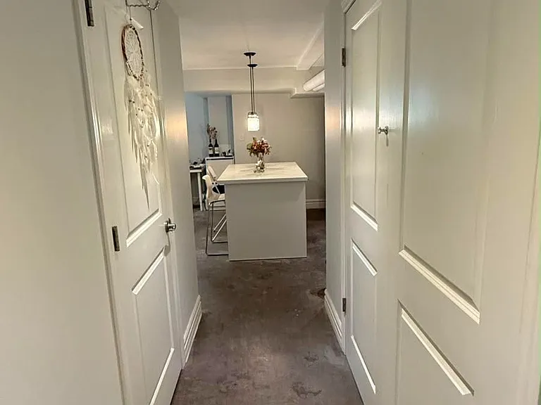 1136 Avenue Rd #B1 — Photo 3