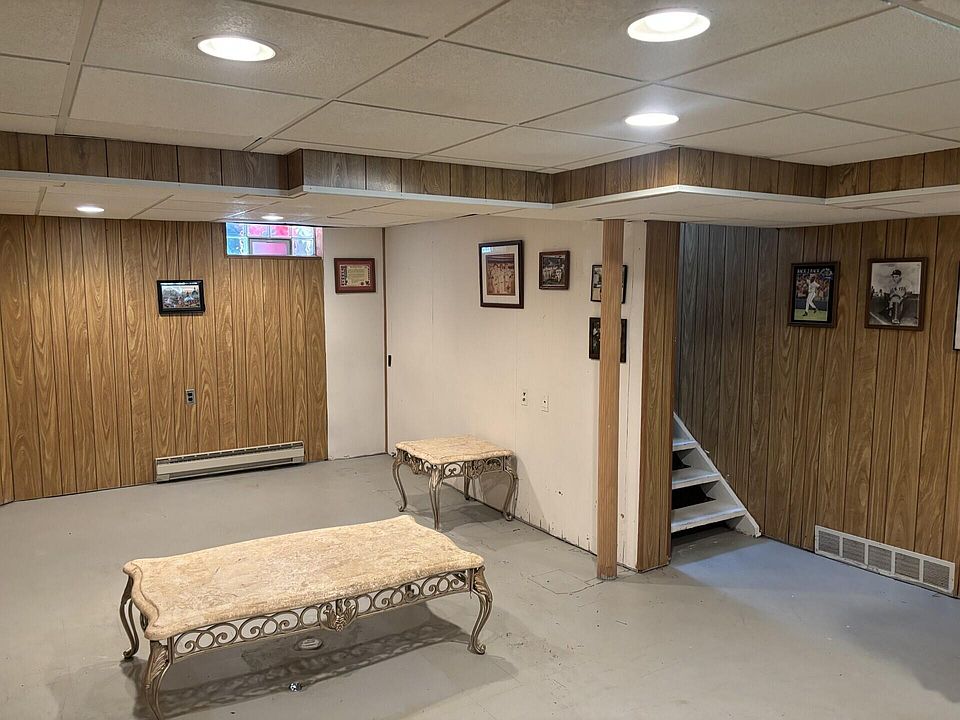 411 Leroy Ave, photo 15