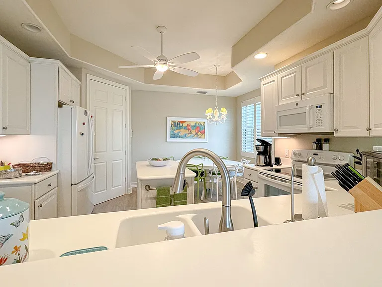 6017 Trophy Dr #601 — Photo 37