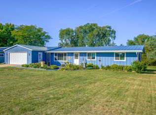 1094 Monroe St, Prescott, WI 54021