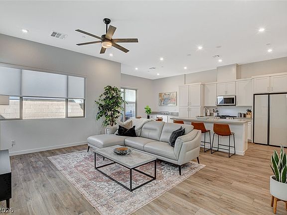 3rd image of 3354 Via Strada St