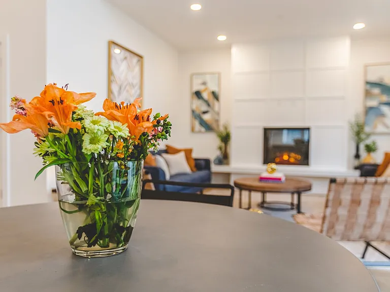 Pacific Valley Apartments — Photo 32