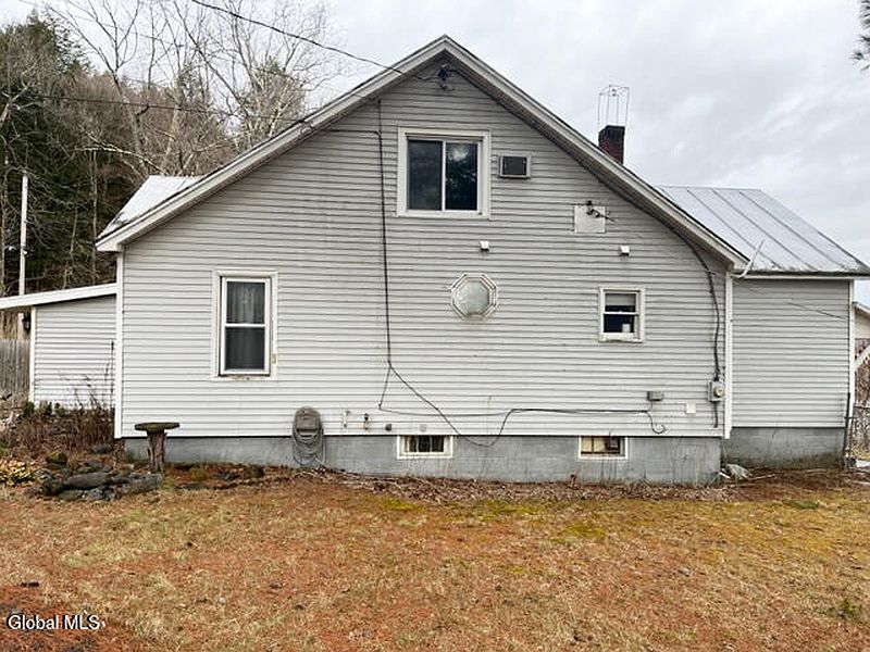 5th image of 357 Murphy Road