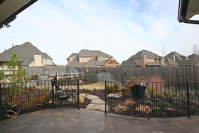 Never have to worry about sharing a fence with a neighbor directly behind you!