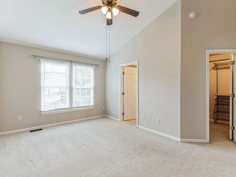 5201 Dunstable Ln — Photo 7