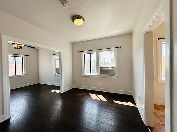 2nd image of 1310 Lilac Ter APT 3