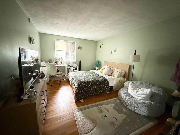 3rd image of 20 Radcliffe Rd APT 306