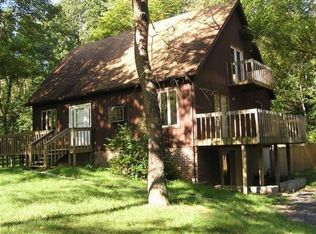 363 Frontier Dr, Bunker Hill, WV 25413