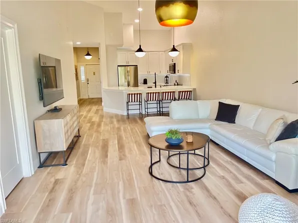 7741 Pebble Creek CIR #302, NAPLES, FL 34108