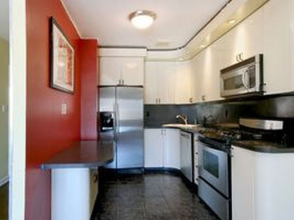 2nd image of 1222 Avenue H #C