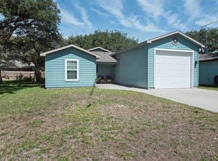 131 Treasure St, Rockport, TX 78382