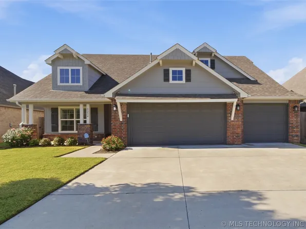 9234 E 133rd St S, Bixby, OK 74008
