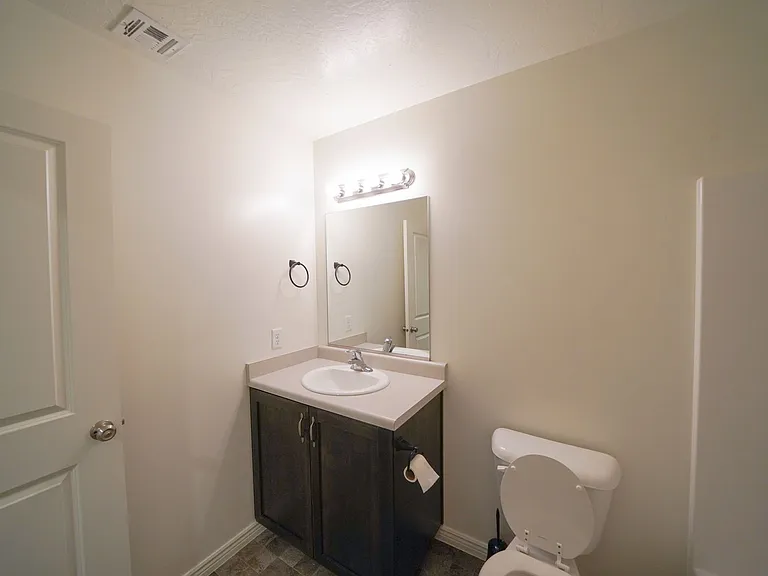 3243 S Fossil Hills Dr — Photo 10