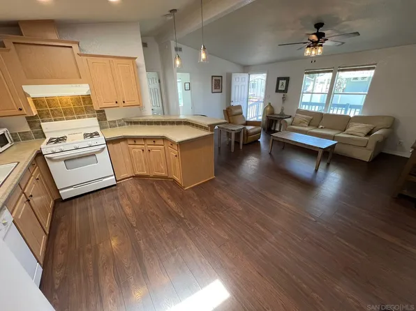 1001 S Hale Ave Spc 77, Escondido, CA 92029