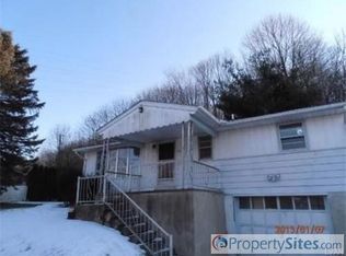 421 Walnut Dr, Northampton, PA