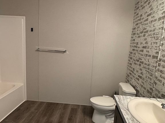 3rd image of 29997 Rousseau Dr
