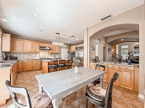 2nd image of 128 Laurel Ridge Dr