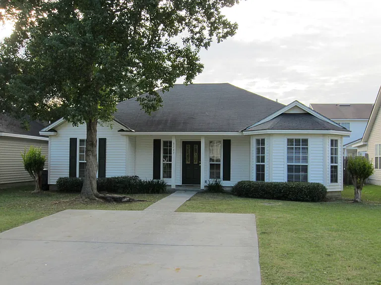 3237 Wingfield Way — Photo 1