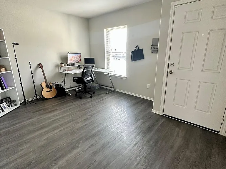 4231 Tulip Oak Dr — Photo 4
